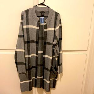 NWT Tahari 3X Plaid Checkered Grey Gray Black White Cardigan Sweater